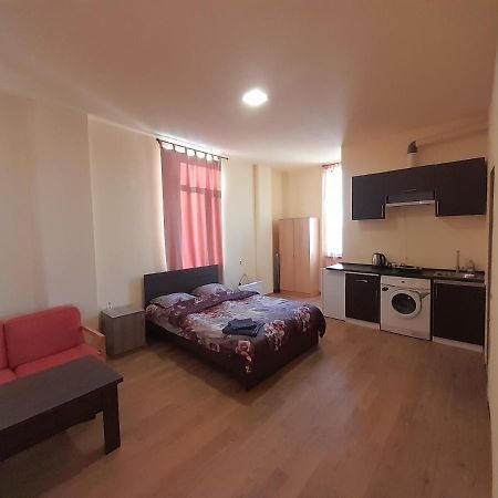 Art Guest House In Kaskad Ереван Екстериор снимка