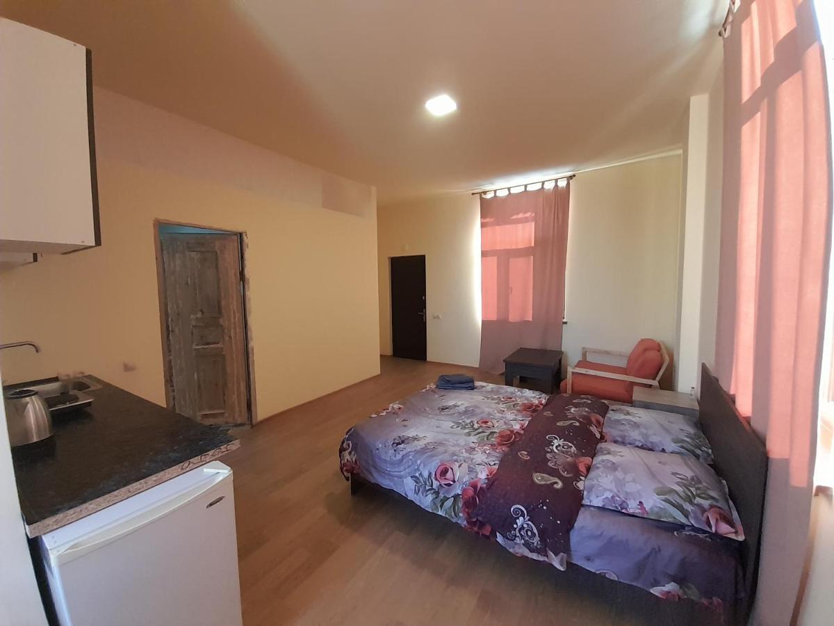Art Guest House In Kaskad Ереван Екстериор снимка