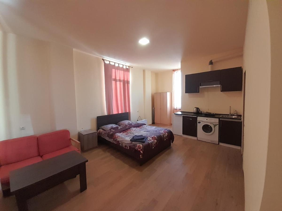 Art Guest House In Kaskad Ереван Екстериор снимка